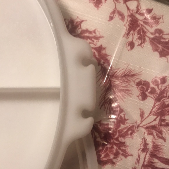 12 inch Round Divided Tupperware Bowl - Picture 9 of 12